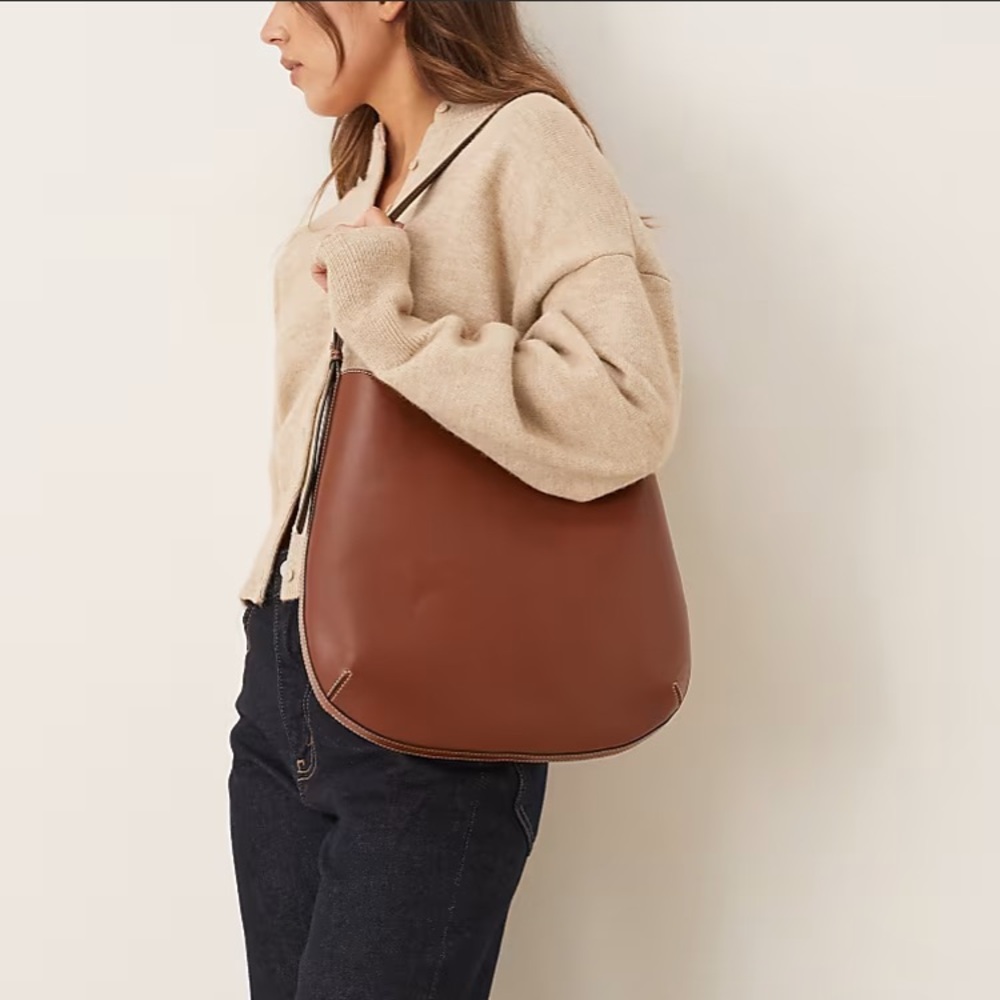 Mango Vegan Leather shoulder bag in new condition no tags